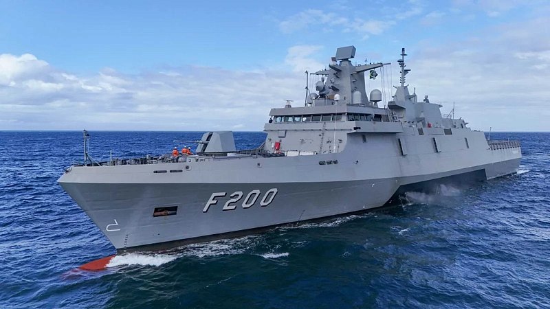 Фрегат "Тамандаре", Бразилия Фрегат "Тамандаре", Бразилия